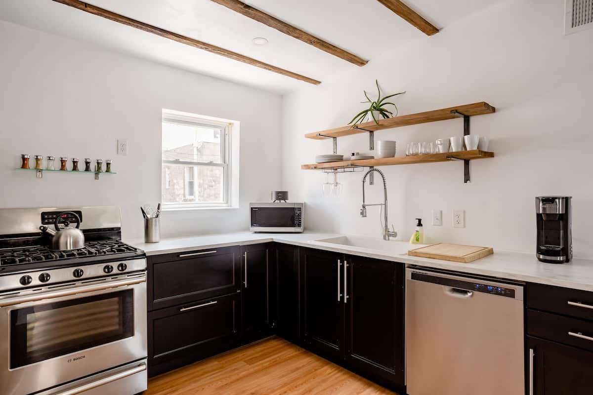 Philadelphia Stays Hero